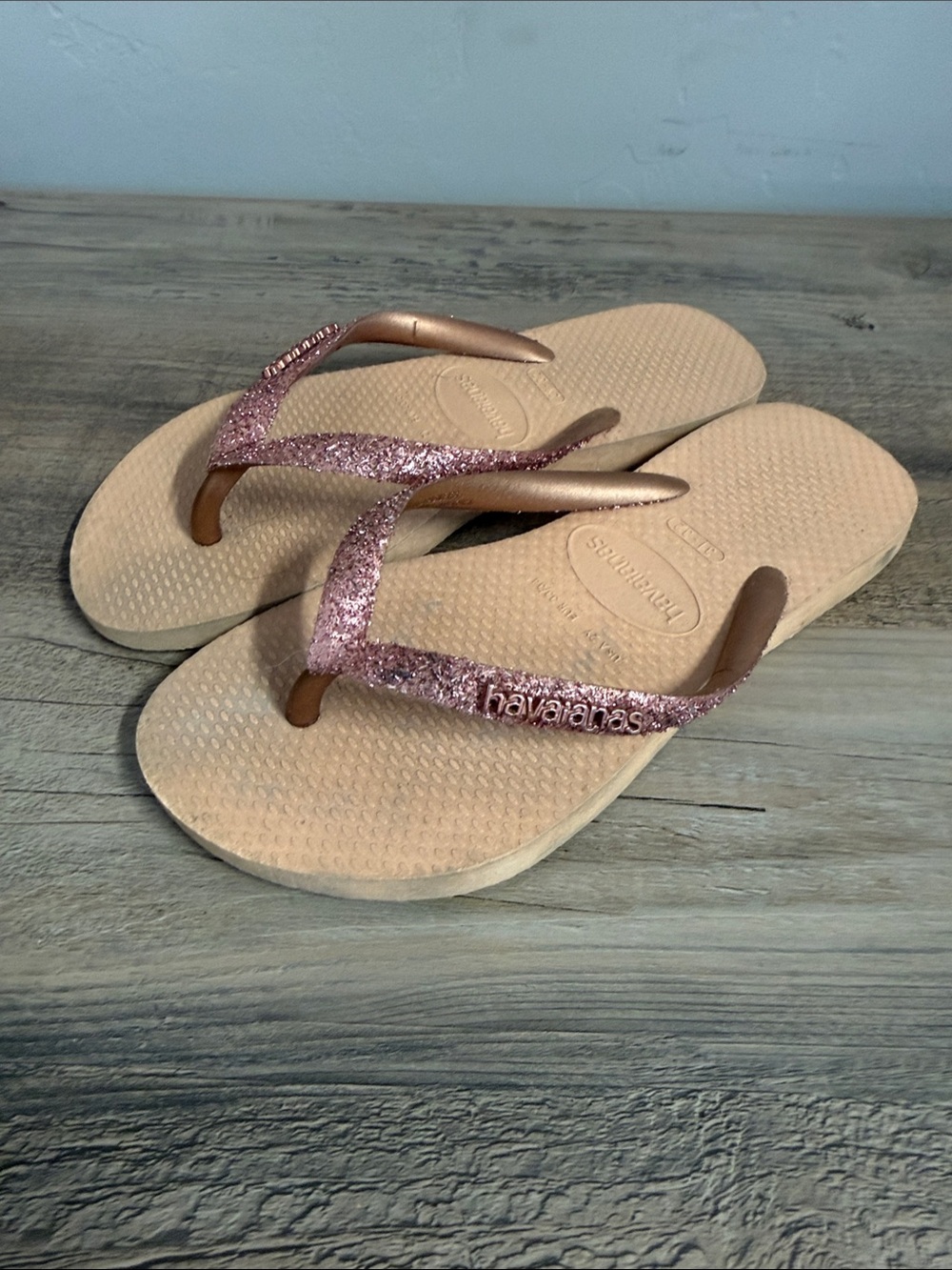Havaianas Kids Glitter Rose Gold Flip Flops